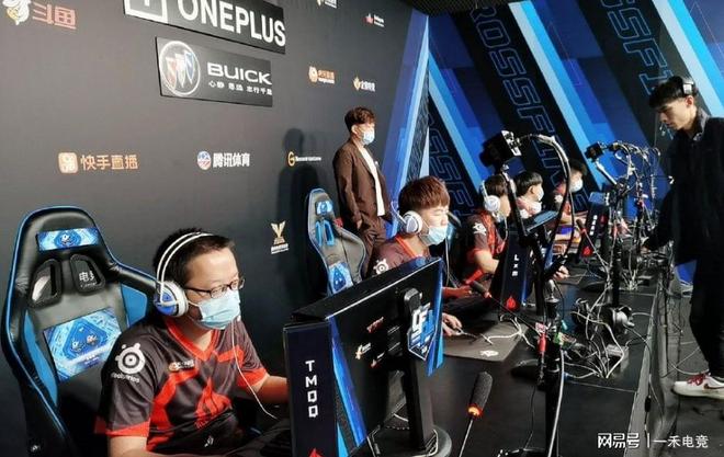 的稳定脚步 的稳定脚步