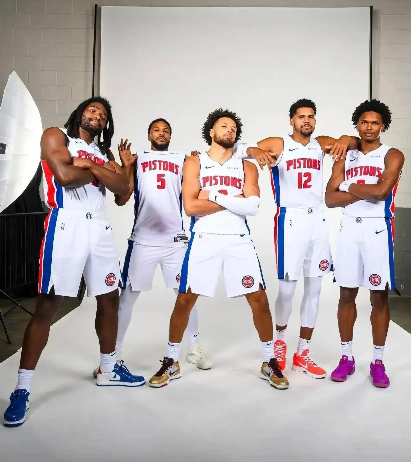 最后一名曾 最后一名曾